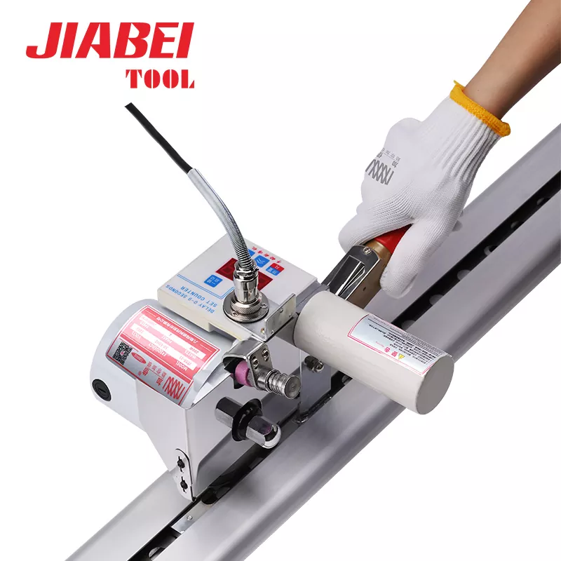 Warum sollte ein Stoffendenschneider Ihr bevorzugtes Werkzeug bei der professionellen Bekleidungsherstellung sein?